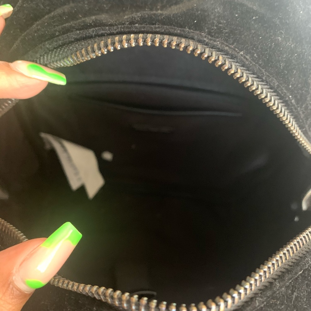 Black backpack - Picture 3 of 4
